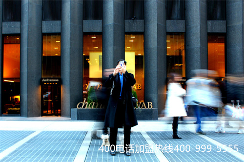 (400電話服務(wù)中心)(企業(yè)需謹(jǐn)慎選擇400電話申請(qǐng)辦理服務(wù)商!)